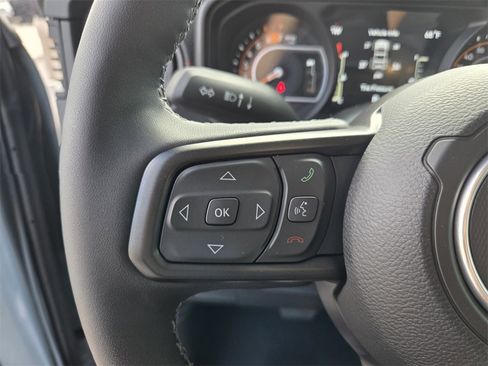 Used 2025 Jeep Wrangler Unlimited Rubicon w/ Safety Group image 32