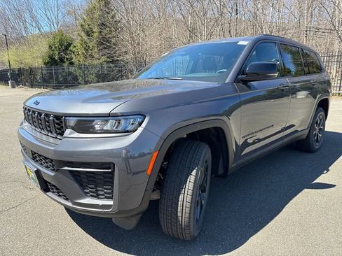 New 2026 Jeep Grand Cherokee L 4WD image 3