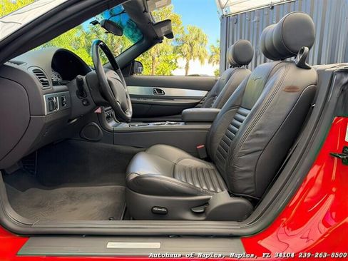 Used 2002 Ford Thunderbird Deluxe image 29