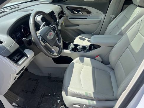 Used 2020 GMC Terrain Denali w/ Denali Premium Package AWD/4WD image 9