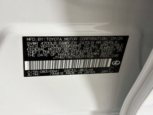 Used 2025 Lexus IS 350 F Sport image 33