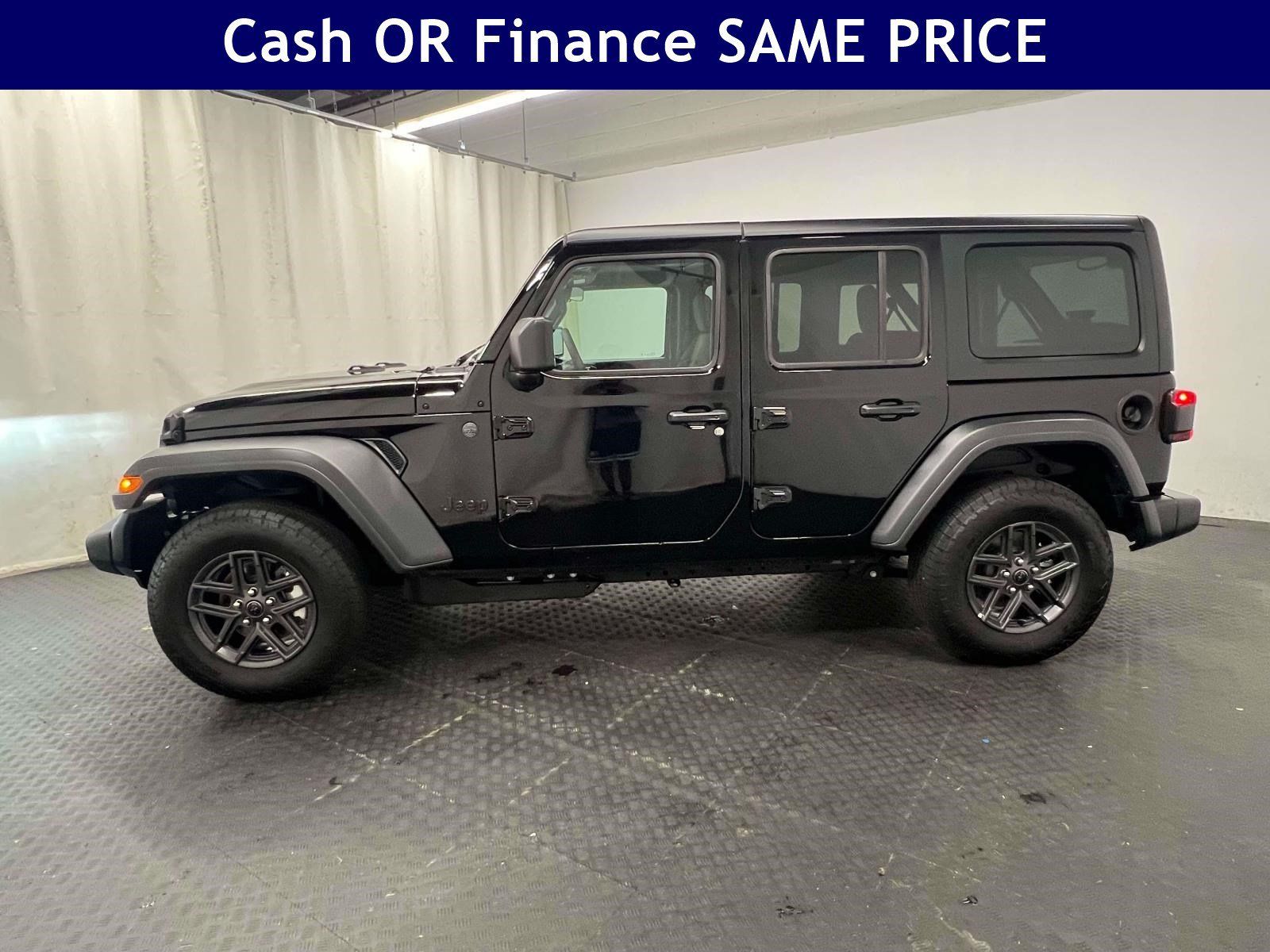 Used 2026 Jeep Wrangler Unlimited Sport AWD/4WD image 9