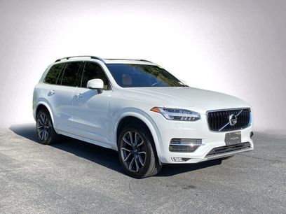 Used 2018 Volvo XC90 T6 Momentum w/ Convenience Package