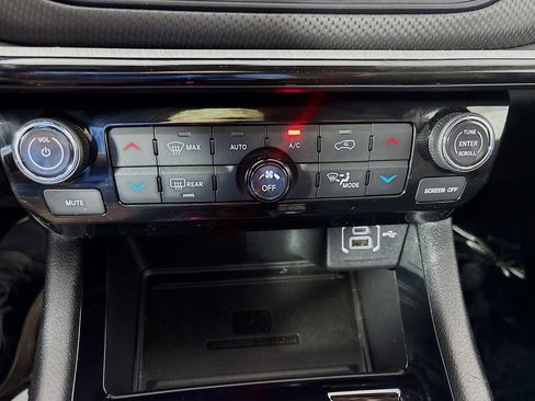 Used 2025 Jeep Compass Trailhawk w/ Trailhawk Elite Group AWD/4WD image 17