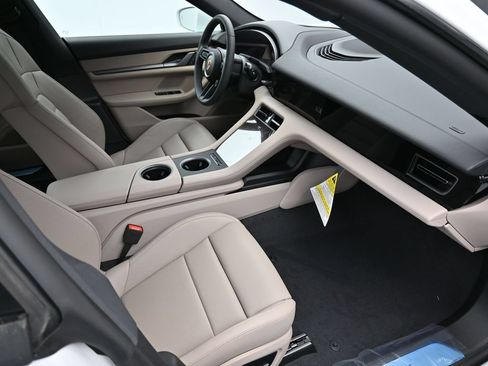 Certified 2025 Porsche Taycan AWD/4WD image 11