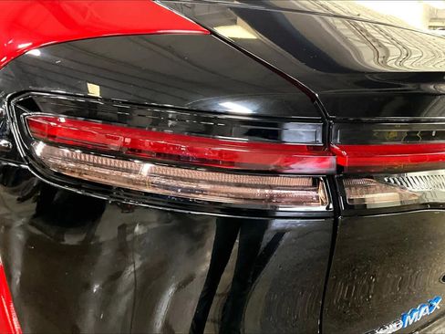 Used 2023 Toyota Crown Platinum image 27