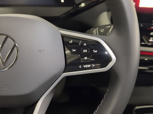 Used 2023 Volkswagen ID.4 Pro S image 22