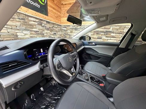 Used 2022 Volkswagen Taos SE image 10