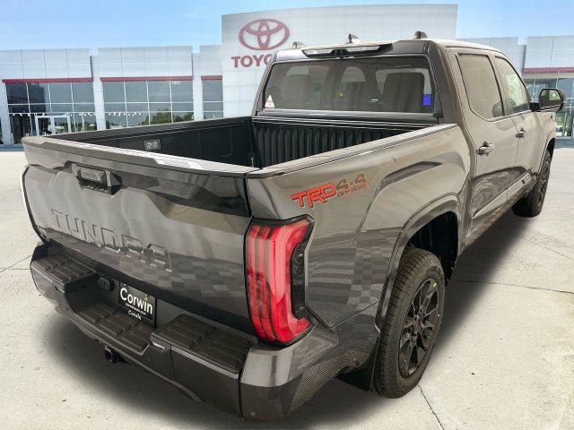 Used 2025 Toyota Tundra Platinum w/ TRD Off-Road Package AWD/4WD image 8