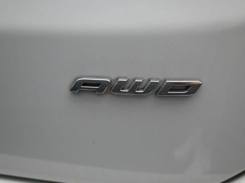 Used 2024 Ford Edge SEL AWD/4WD image 15