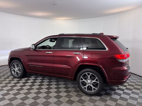Used 2019 Jeep Grand Cherokee Overland AWD/4WD image 8