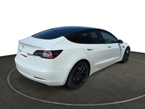 Used 2021 Tesla Model 3 Standard Range Plus RWD image 6