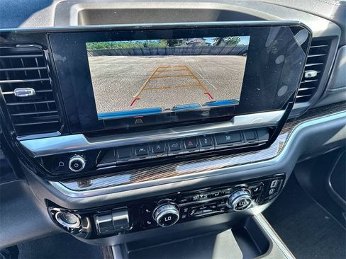 New 2026 GMC Sierra 1500 Elevation image 29