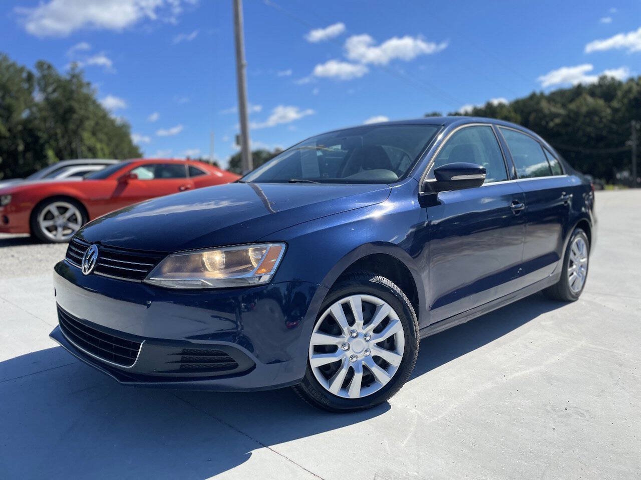 Used 2013 Volkswagen Jetta SE FWD image 3