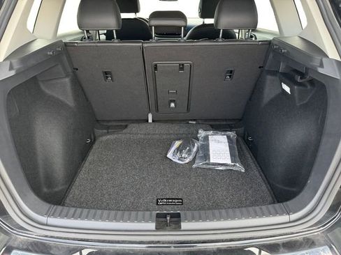 New 2024 Volkswagen Taos SE image 16