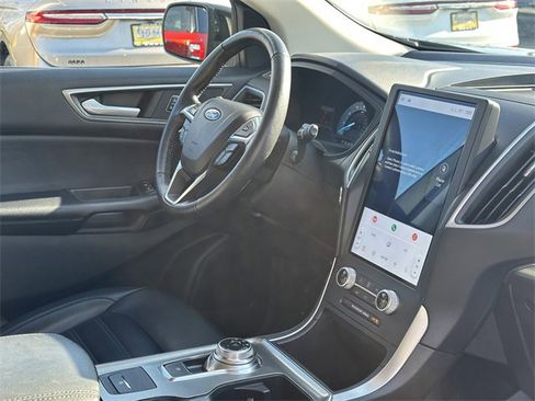 Certified 2022 Ford Edge SEL w/ Convenience Package image 33