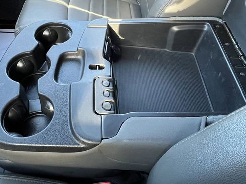 Used 2015 RAM 3500 Tradesman image 14