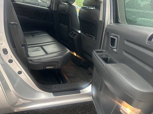 Used 2014 Honda Ridgeline SE image 11