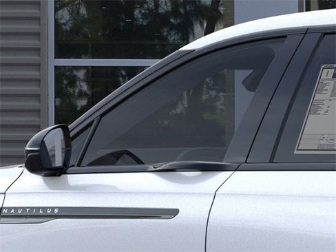 New 2025 Lincoln Nautilus Premier w/ Jet Appearance Package image 20