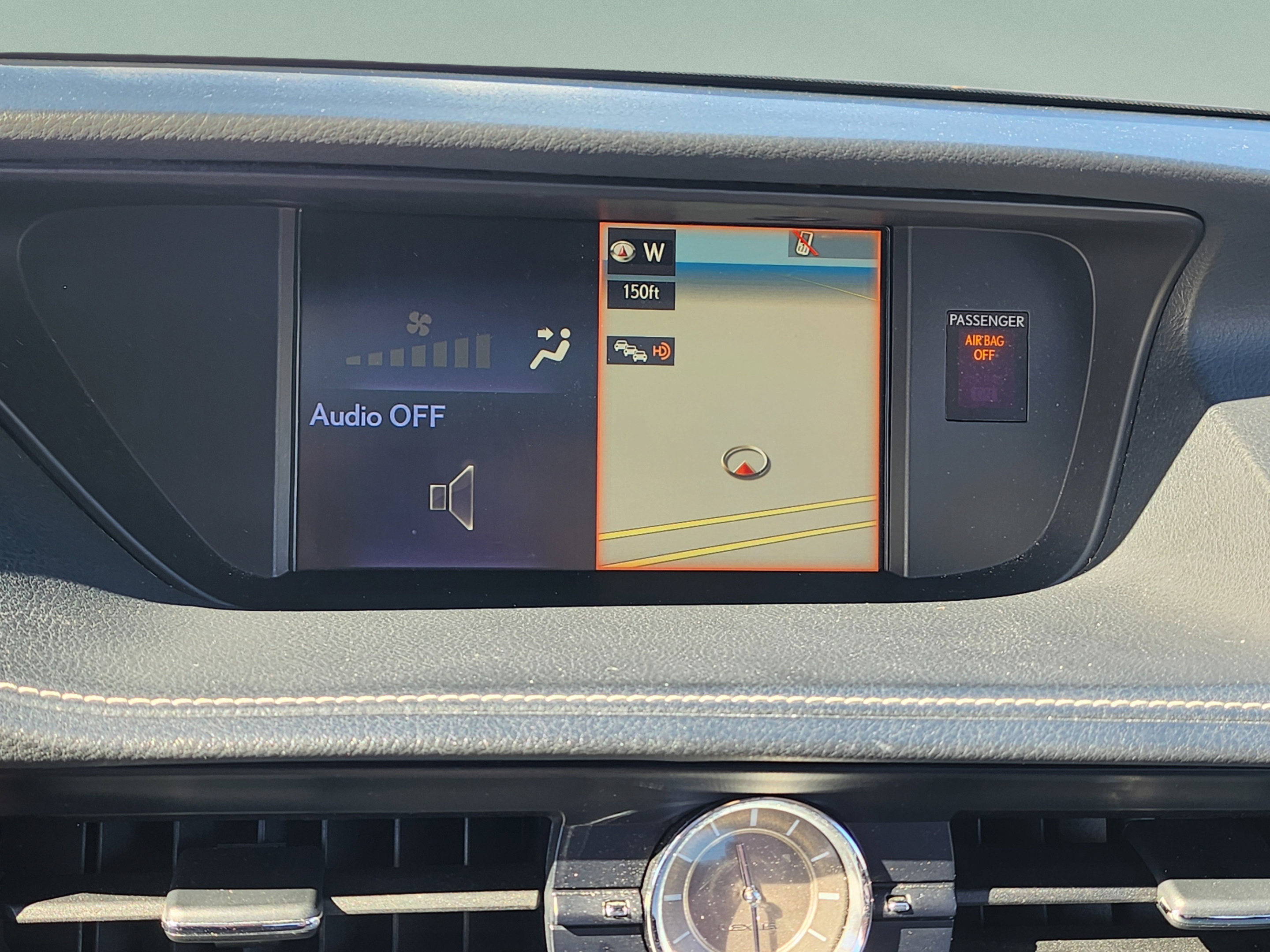 Used 2018 Lexus ES 350 w/ Navigation System Package FWD image 18