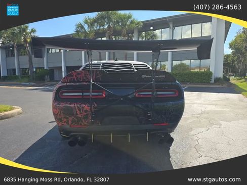 Used 2020 Dodge Challenger R/T Scat Pack RWD image 5