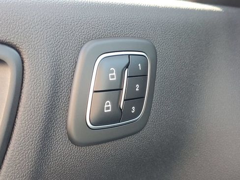 Used 2023 Ford Escape Active w/ Tech Pack #2 AWD/4WD image 19