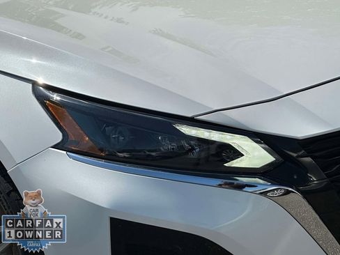 Used 2023 Nissan Altima 2.5 SV AWD/4WD image 10