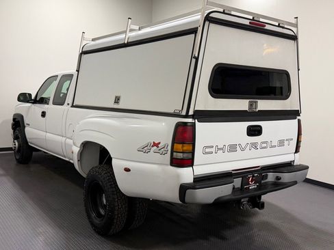 Used 2004 Chevrolet Silverado 3500 4x4 Extended Cab w/ Skid Plate Package image 7