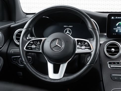 Used 2020 Mercedes-Benz GLC 300 4MATIC image 9