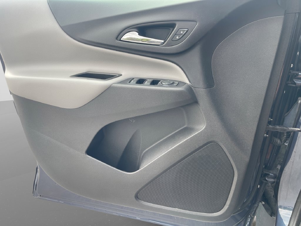 Used 2019 Chevrolet Equinox LS FWD image 30