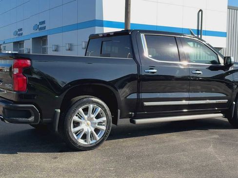Certified 2022 Chevrolet Silverado 1500 High Country w/ High Country Premium Package image 2