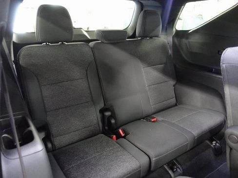 Used 2025 Chevrolet Traverse LT w/ Enhanced Driving Package image 26