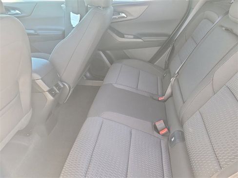 New 2026 Chevrolet Equinox LT image 10