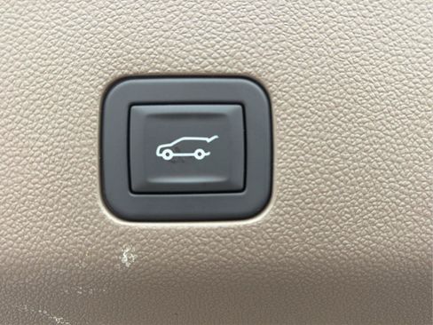 Used 2026 GMC Yukon Denali w/ Sun & Power Step Package AWD/4WD image 22