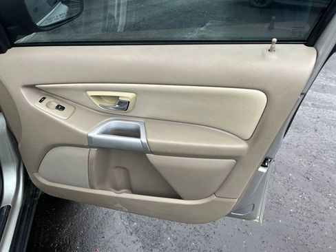 Used 2004 Volvo XC90 2.5T image 28