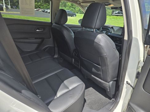 Used 2023 Nissan Rogue SL w/ SL Premium Package AWD/4WD image 28