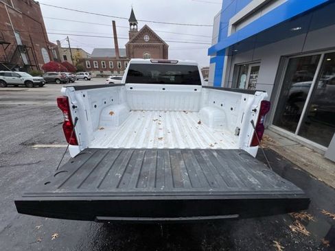 Used 2022 Chevrolet Silverado 1500 Custom Trail Boss image 38