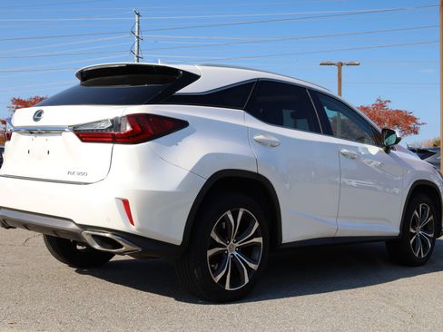 Used 2017 Lexus RX 350 FWD w/ Premium Package image 18