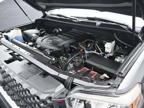 Used 2019 Toyota Tundra SR5 w/ SR5 Upgrade Package RWD image 48