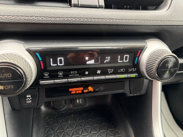 Used 2019 Toyota RAV4 XLE FWD image 28