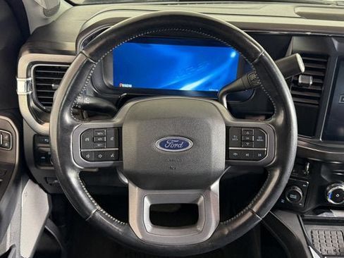 Used 2023 Ford F250 Lariat w/ FX4 Off-Road Package AWD/4WD image 9