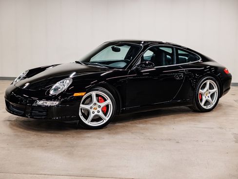 Used 2005 Porsche 911 Carrera S image 16