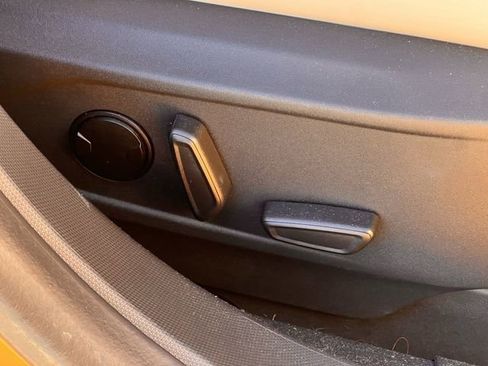 Used 2022 Ford Mustang Mach-E Premium image 27