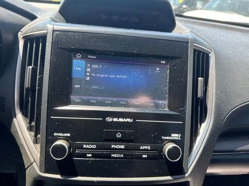 Used 2019 Subaru Crosstrek 2.0i AWD/4WD image 16