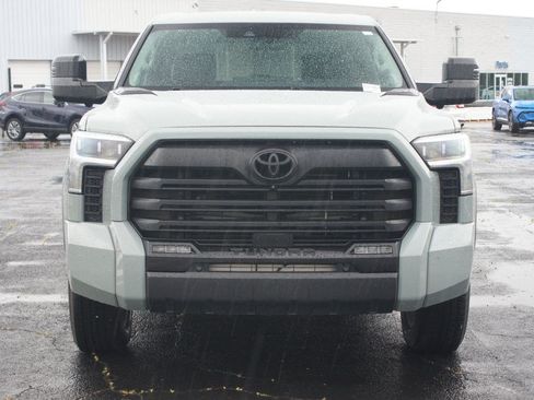 Used 2024 Toyota Tundra Limited AWD/4WD image 26