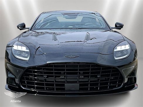 Used 2026 Aston Martin Vanquish image 3