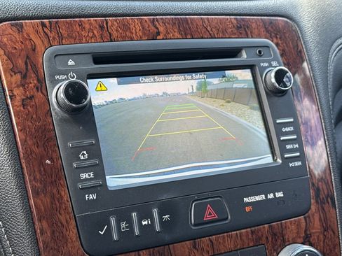 Used 2014 Chevrolet Traverse LT w/ All-Star Edition AWD/4WD image 21