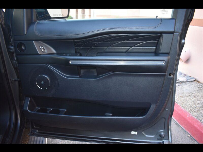 Used 2020 Ford Expedition Max Platinum AWD/4WD image 37