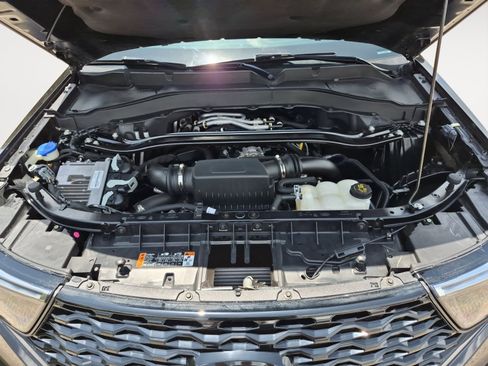 Used 2023 Ford Explorer ST w/ Equipment Group 401A AWD/4WD image 32