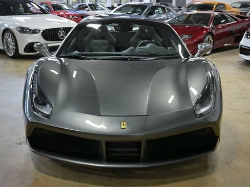Used 2018 Ferrari 488 Spider image 3